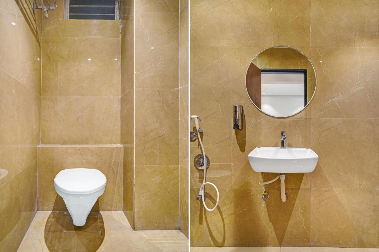 Townhouse Oak Hotel Vaibhav Surat Zewnętrze zdjęcie